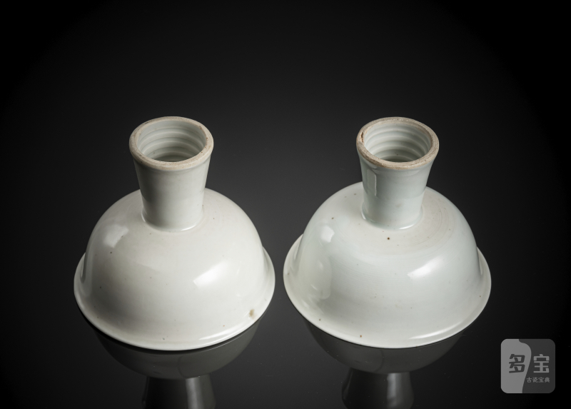 A pair of Shufu-style porcelain stemcups - 图4